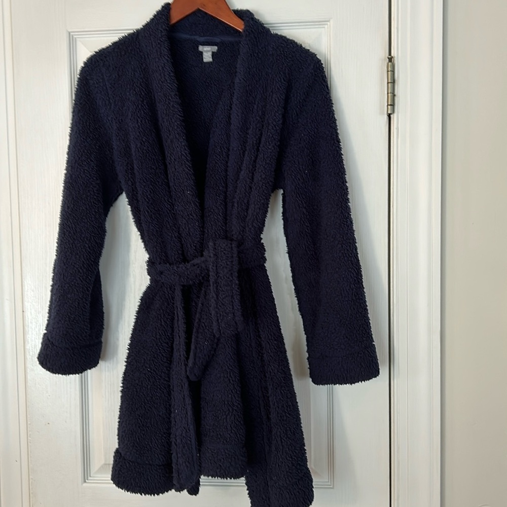 Aerie super soft navy bathrobe.  Size XS.  33 inches long. Good condition.